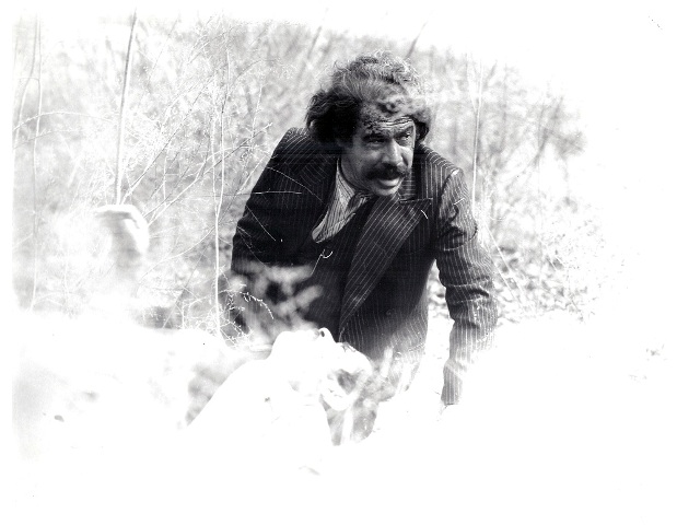 در فیلم � فرار از تله� کارگردان جلال مقدم ـ 1350